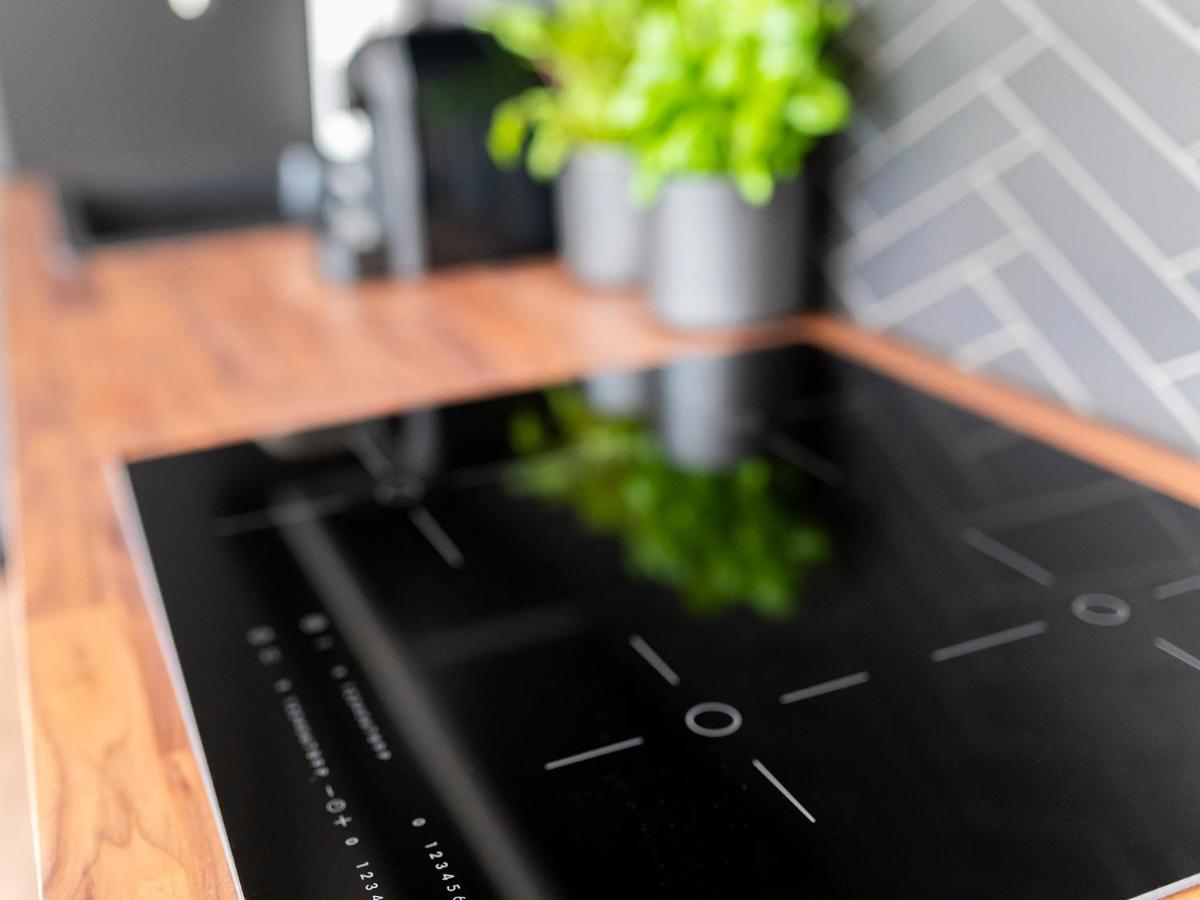 Yoursecondflat Grzybowska Metropoint Varşova Dış mekan fotoğraf