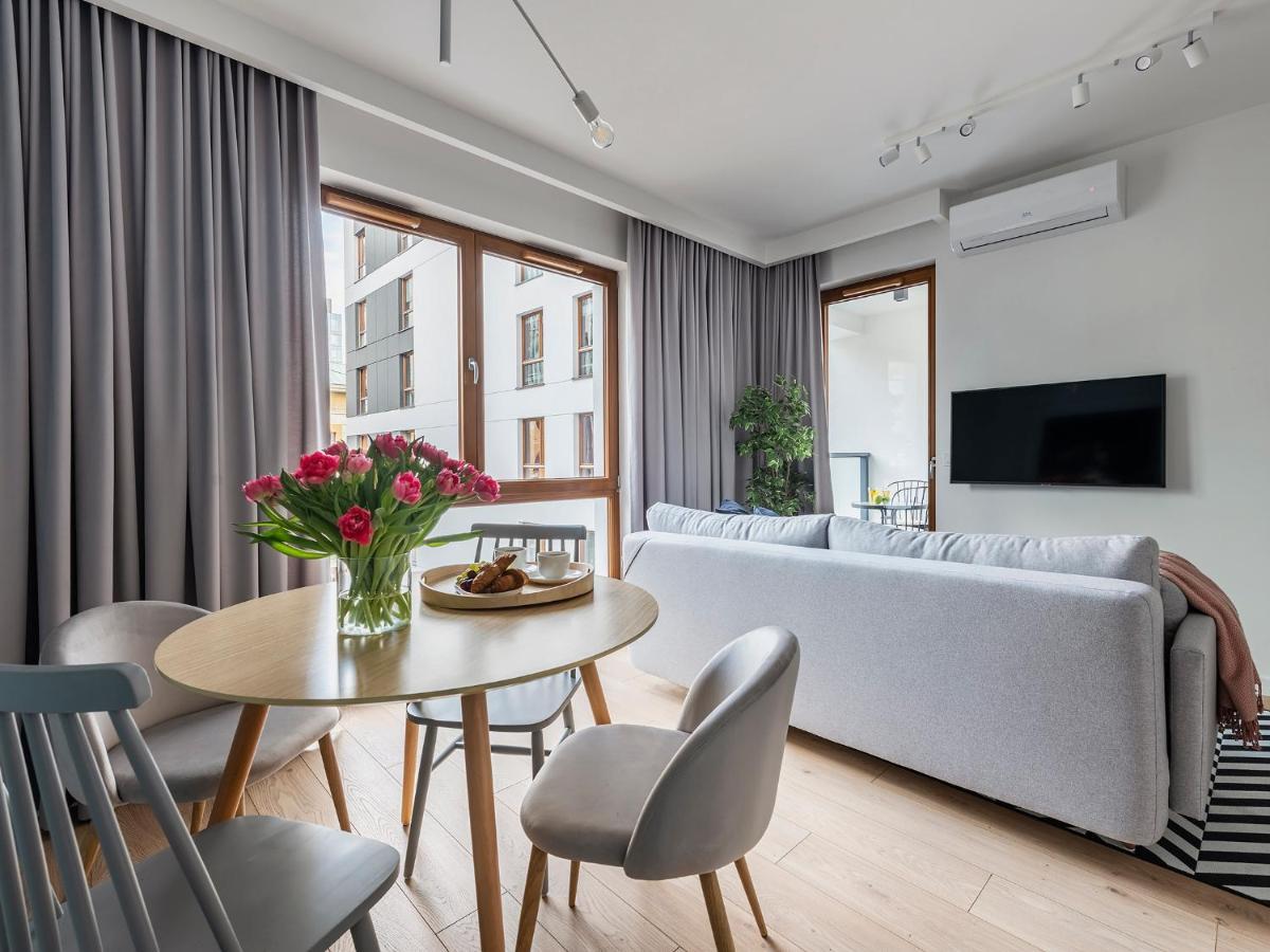 Yoursecondflat Grzybowska Metropoint Varşova Dış mekan fotoğraf