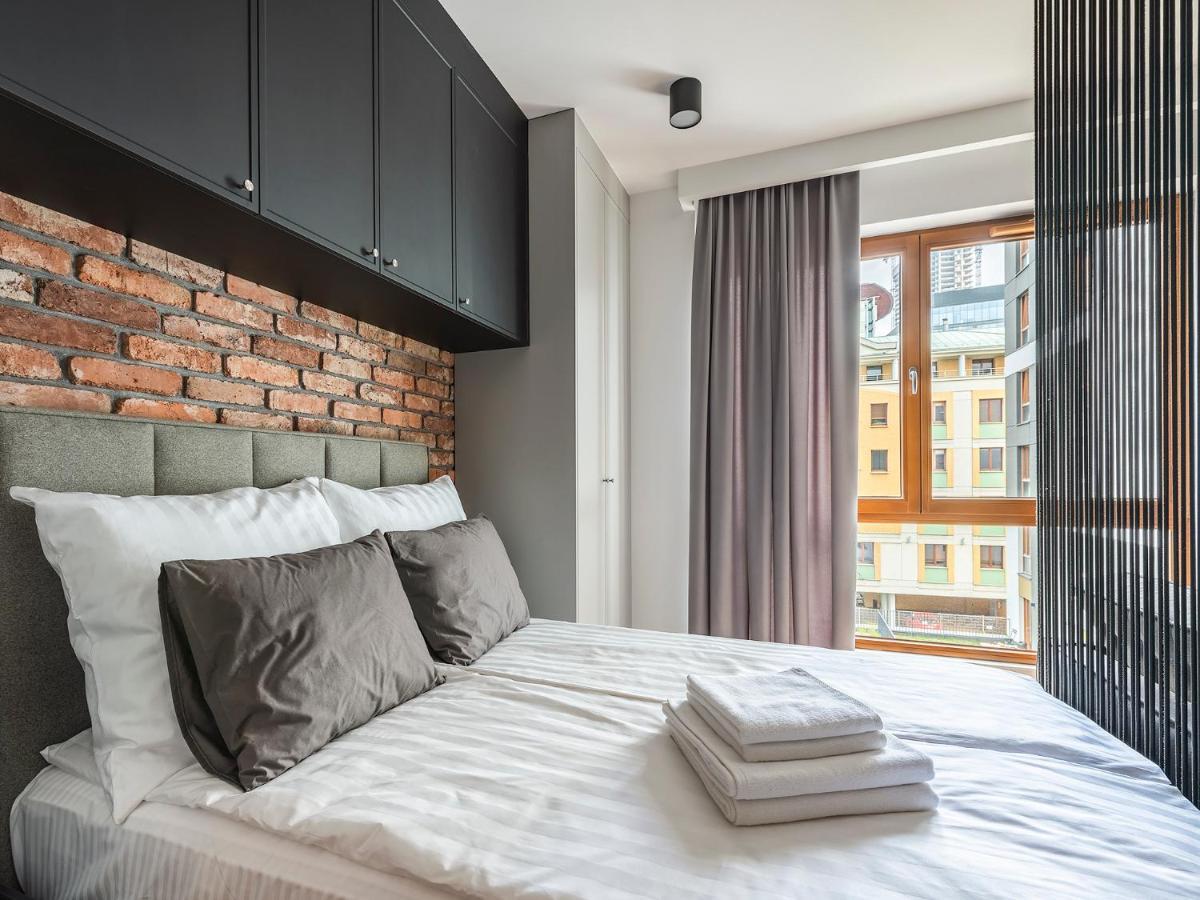 Yoursecondflat Grzybowska Metropoint Varşova Dış mekan fotoğraf