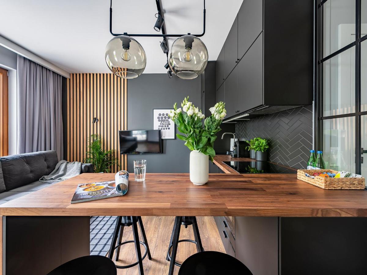Yoursecondflat Grzybowska Metropoint Varşova Dış mekan fotoğraf