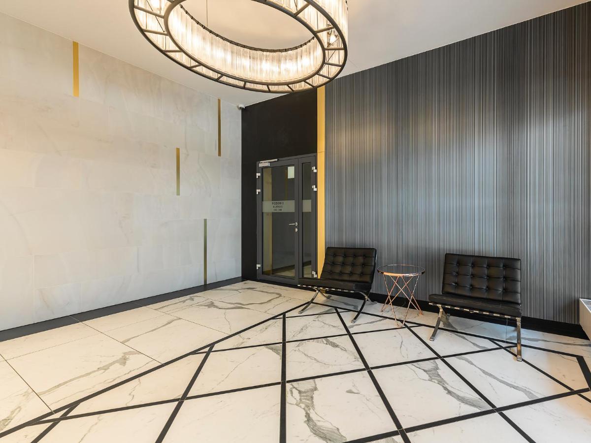 Yoursecondflat Grzybowska Metropoint Varşova Dış mekan fotoğraf