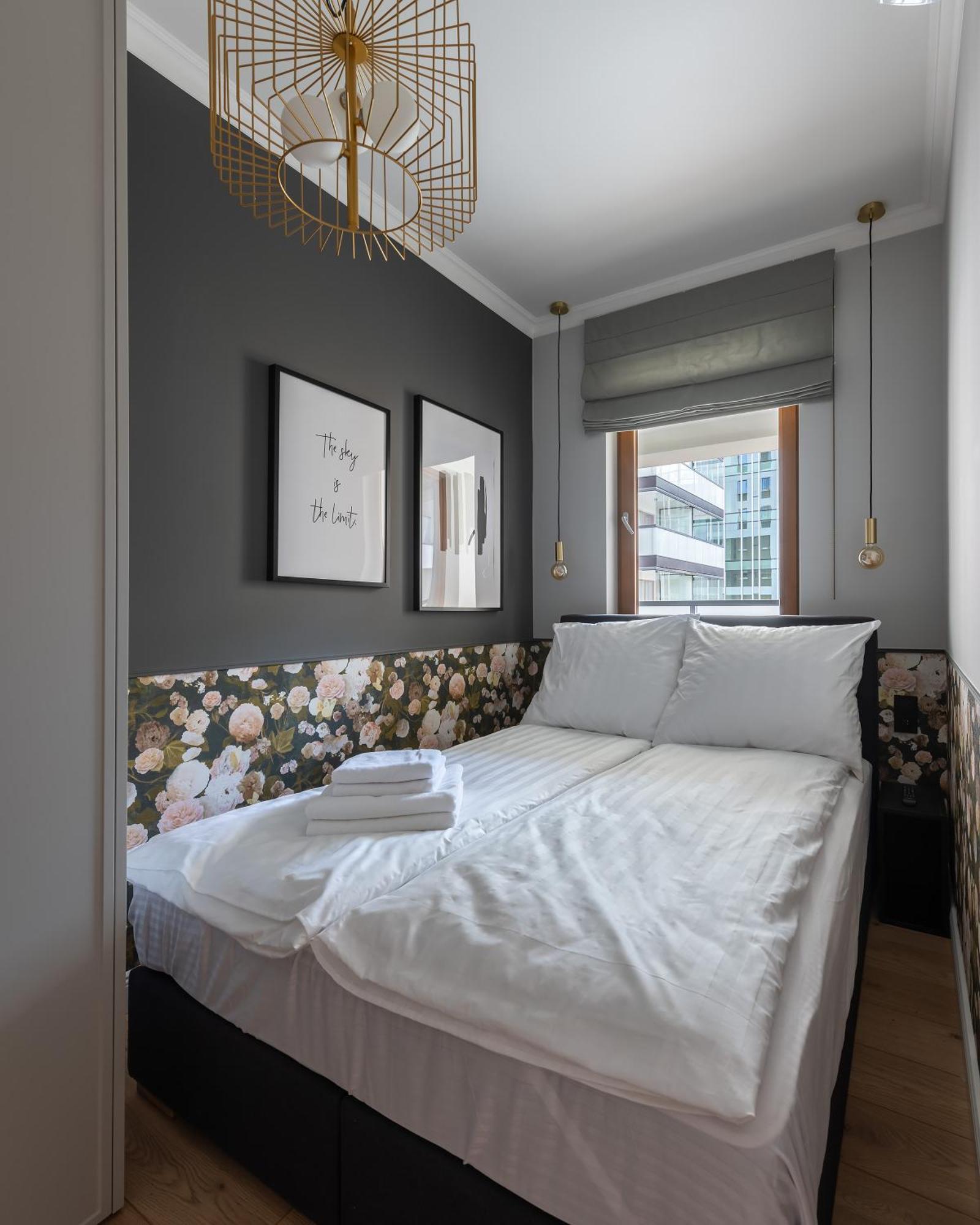 Yoursecondflat Grzybowska Metropoint Varşova Dış mekan fotoğraf